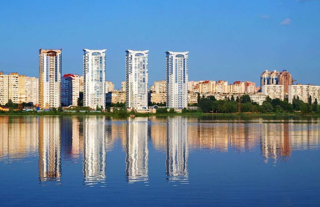 Святошинский